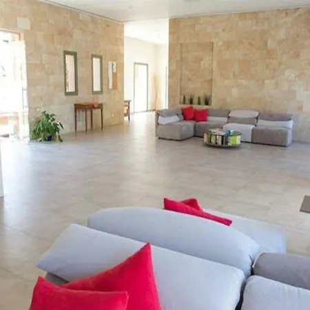 Finas 3* Pefki (Rhodes)