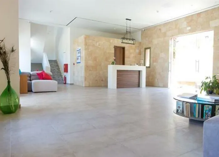 Finas Pefki (Rhodes)