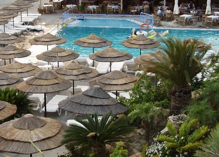 Finas 3* Pefki (Rhodes)